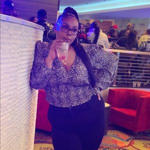 Cheetah long sleeve crop top